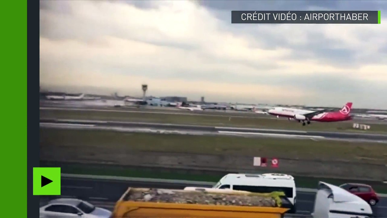 Un pilote ukrainien pose à l’aveugle l’avion frappé par une tempête de grêle
