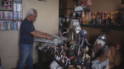 Nicaragüense muestra su pasión por "Star Wars" con más de 700 piezas de la saga