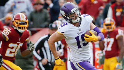 Thielen makes over the shoulder catch for 38 yards