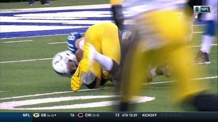 Ryan Shazier ends up with INT on lucky tipped ball