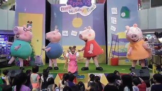 Peppas Holiday Time - Peppa Pig Live! at United Square, Singapore
