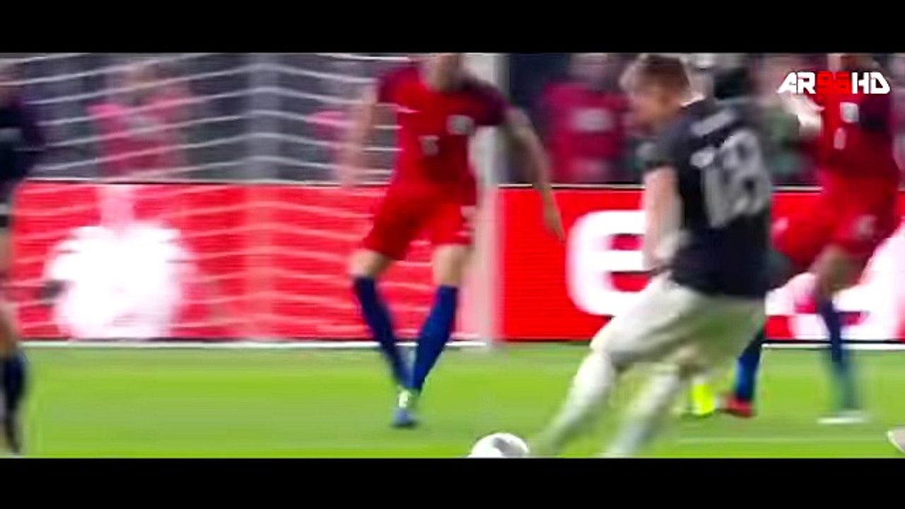 2017-11-11 ملخص مباراة انجلترا والمانيا 3-2 - مباراة مجنونة جدا - مباراة ودية