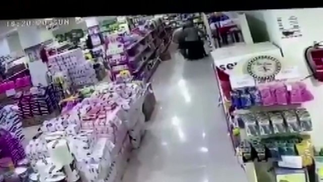 이란-이라크 국경지대 강진... 최소 30명 사망·200명 부상 / YTN