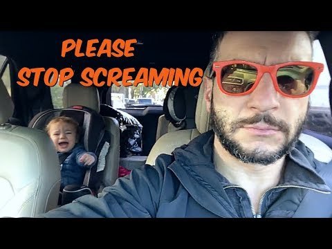 Dad Effortlessly Stops Son Crying by Asking Politely