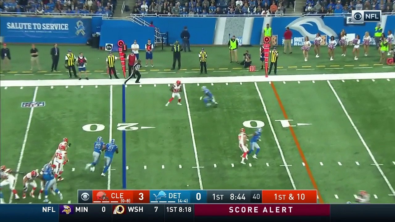 Can't-Miss Play: Cleveland Browns wide receiver Kenny Britt stiff arms defender, goes for 19-yard TD