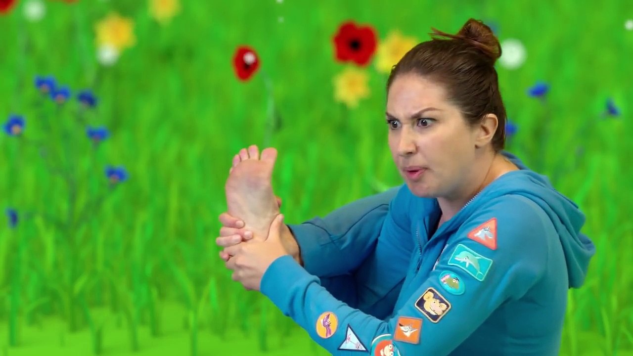 Peter Cottontail and the Tickly Monkeys! | A Cosmic Kids Yoga Adventure!