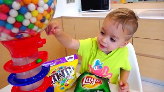 Bad kids & Giant Candy Accident! Nursery Rhymes Song for Funny Baby Johny Johny Yes Papa Song-J9yEuRa7uPs