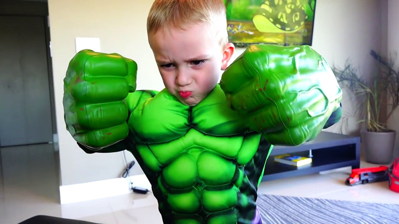 HULK vs SPIDERMAN Халк против Человека Паука Gu...