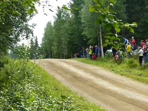 RALLYE DE FINLANDE WRC JUMP SUZUKI SWIFT S1600