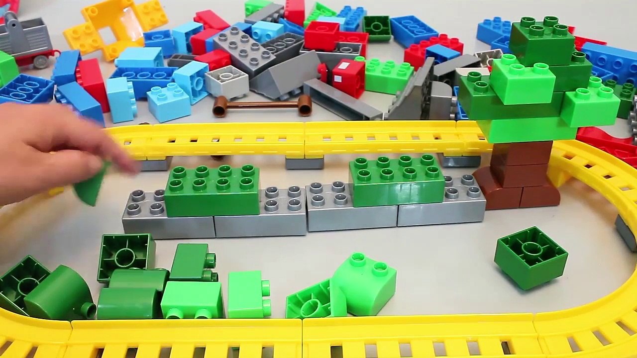Thomas and Friends Mega Bloks Train & Kinder Joy Surprise Eggs Cash Register Play Toys