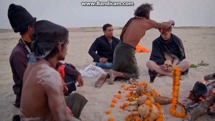 CNN sunucusu gerçek insan beyni yiyor