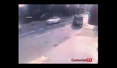 Yeni evli çiftin ağır yaralandığı kaza kamerada