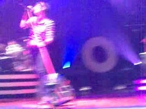 HISTERIE COLLECTIVE + JE RESTE ENCORE SUPERBUS NANCY ZENITH