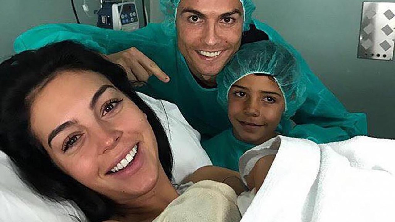 Baby Nr. 4 für Cristiano Ronaldo: Tochter Alana geboren