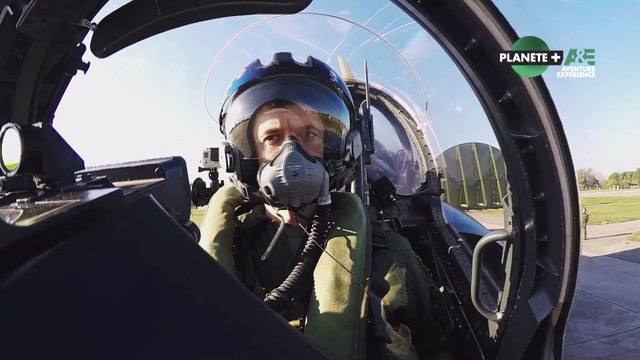 ECOLE DE GUERRE, ECOLE DES CHEFS - Gilles