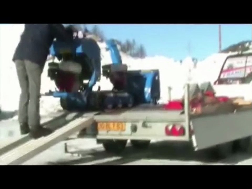 Fraise à neige avec le porte-outils Kompact