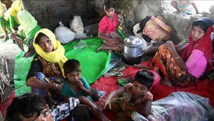 Rohingyas: des réfugiés en route pour les camps au Bangladesh