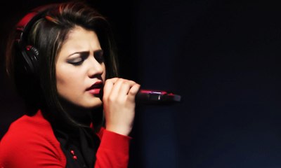 Qb (Quratulain Baloch) Live