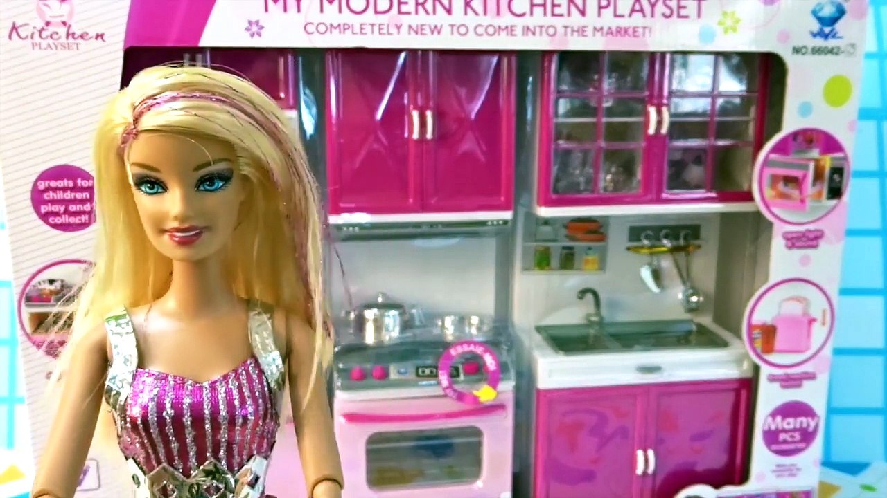 Cocinita de Juguetes Barbie Invita a su Amiga Cenicienta