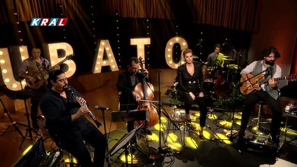 Rubato & Sıla - Kaç Kadeh Kırıldı (2017)