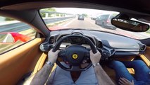 Il roule comme un dingue avec sa Ferrari 458 Italia
