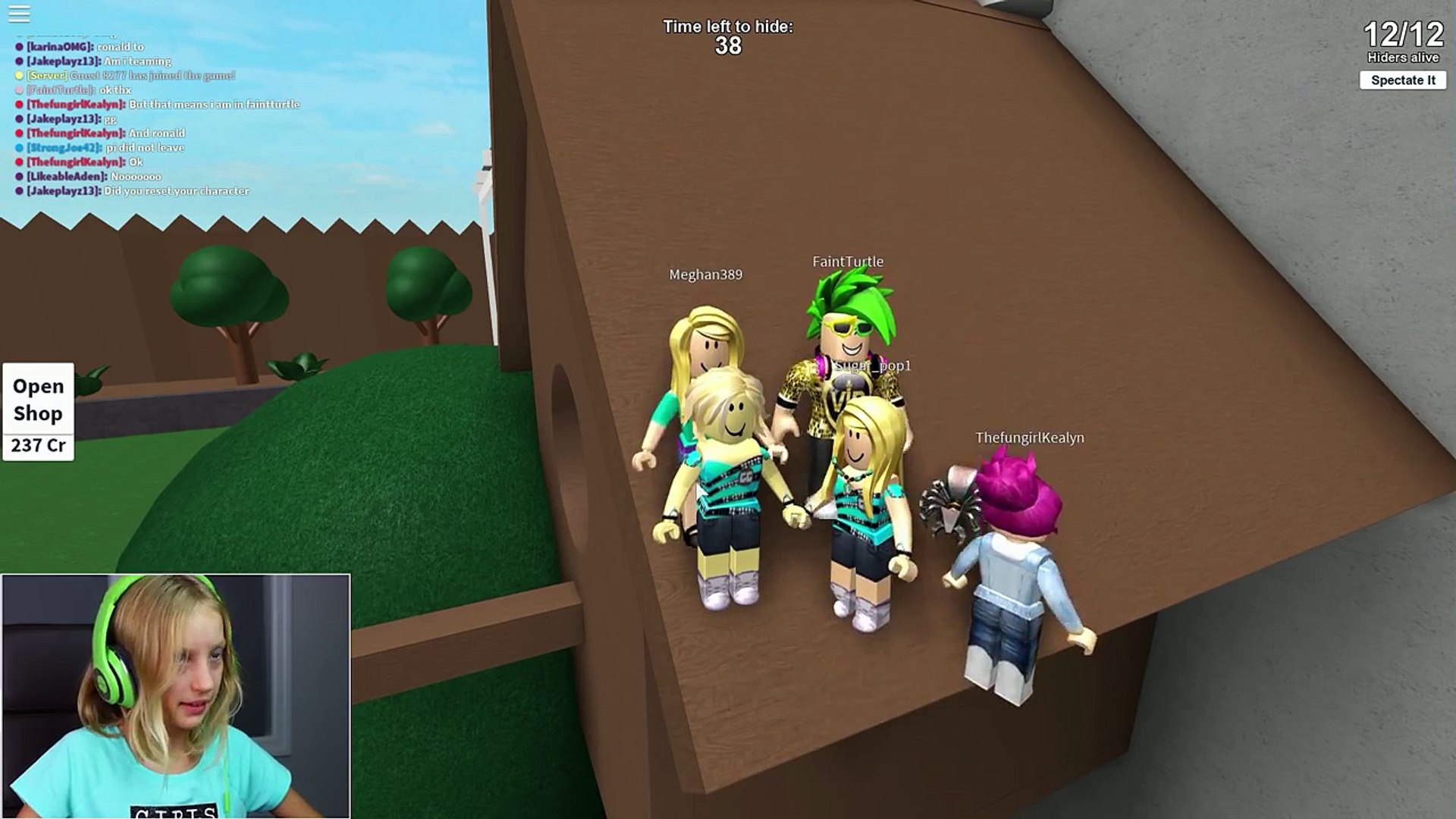 Sis Vs Bro Hide And Seek Extreme Roblox