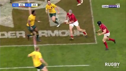 L'arrachage spectaculaire de Kurtley Beale