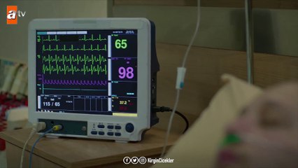 Yoğun bakımdaki Serkan’a destek olmak isteyen Defne! - Kırgın Çiçekler 97.Bölüm