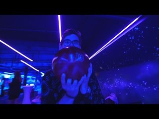 Bowling Battle with Fedor Holz and Tony Dunst