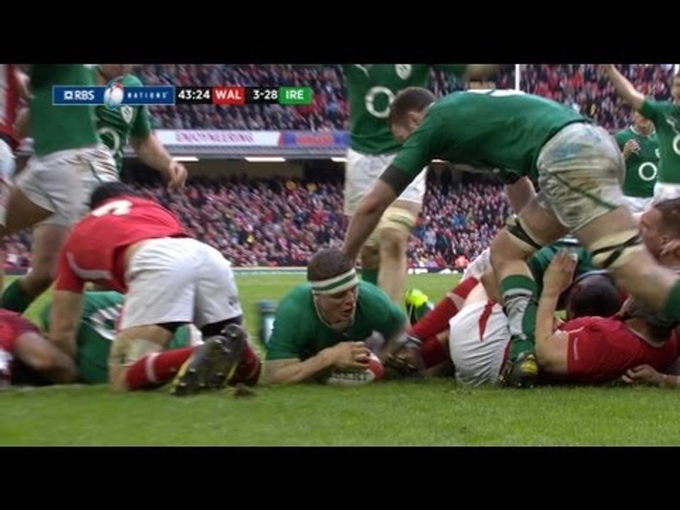 Brian O'Driscoll Try Wales v Ireland Rugby Match 02 Feb 2013