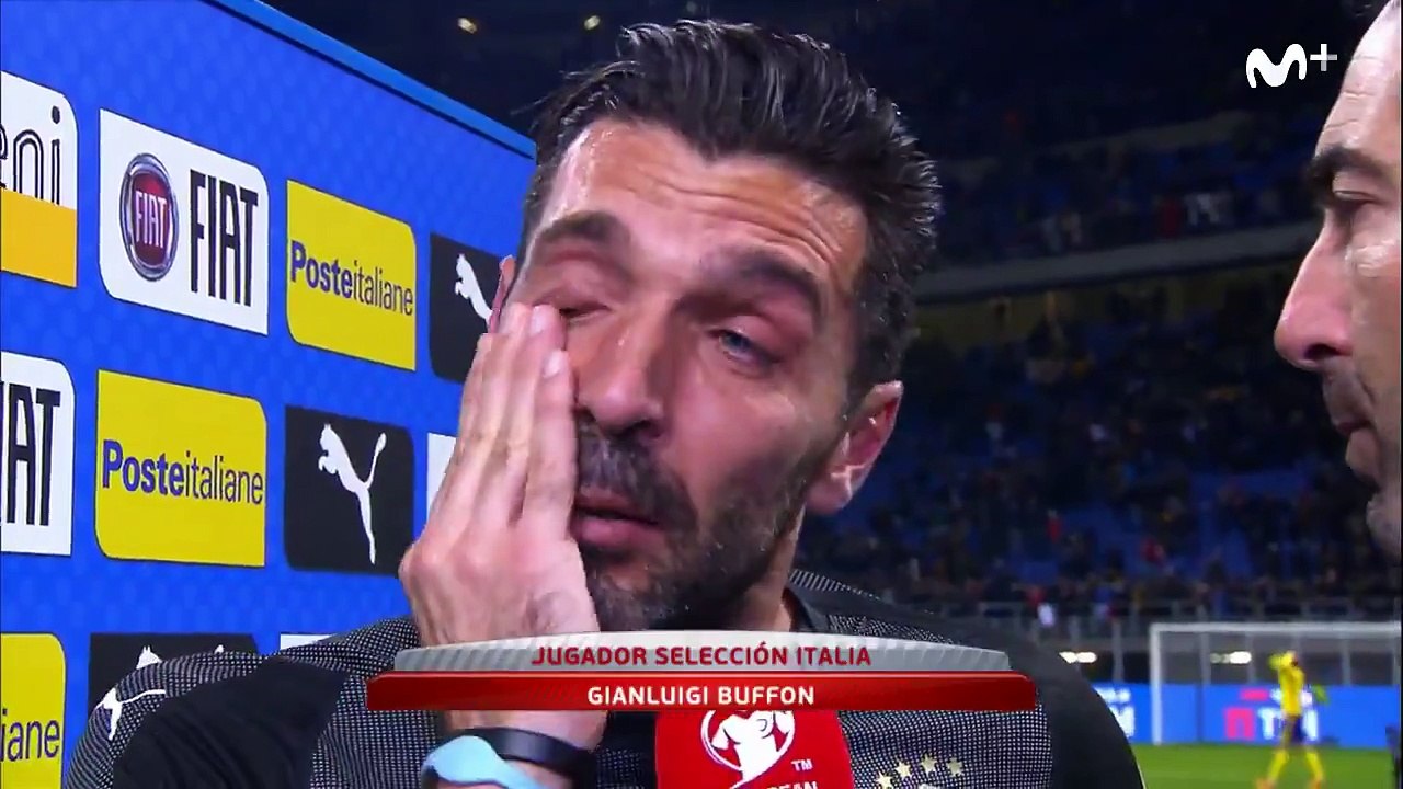 L'émotion de Gianluigi Buffon après son dernier match avec l'Italie