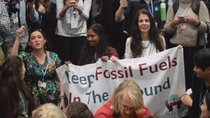 Decenas de jóvenes se manifiestan en Bonn contra los combustibles fósiles