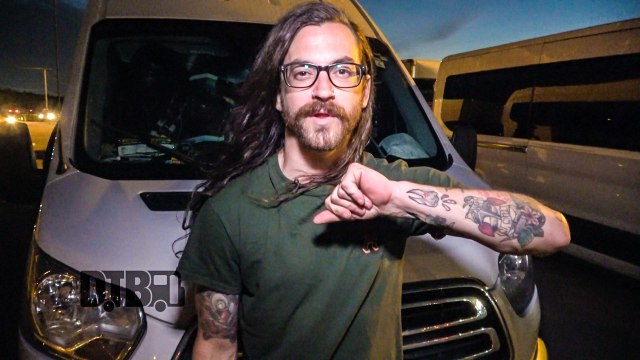 Silent Planet - BUS INVADERS Ep. 1221 [Warped Edition 2017]