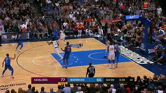 Barea Drives in Traffic