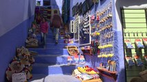 Au Maroc, Chefchaouen, la ville bleue qui se veut verte