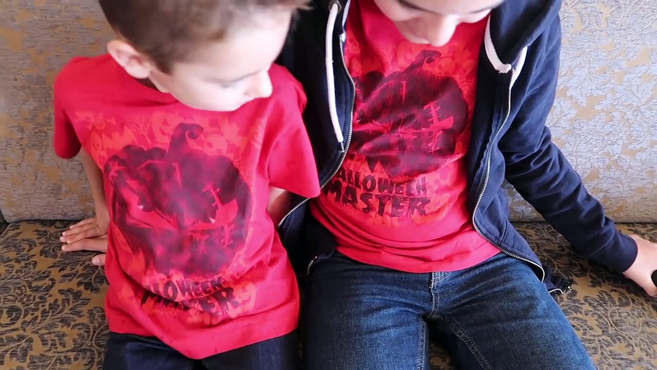 MAQUILLAGES D'HALLOWEEN EN FAMILLE  - Squelette Mexicain, Clown Tueur & Gentille Sorcière