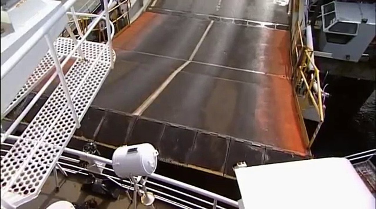 Mighty Machines - Season 03 Episode 09 - Board the Ferry