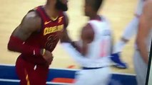 LeBron James se chauffe avec Frank Ntilikina et Enes Kanter