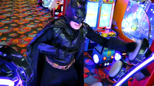 Superhero RACE - Epic Spiderman vs Batman Videos - Marvel vs DC Comics