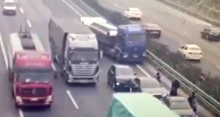 Çin'de Şaşkın Bir Koyun Yüzünden 4 Kişi Feci Şekilde Can Verdi