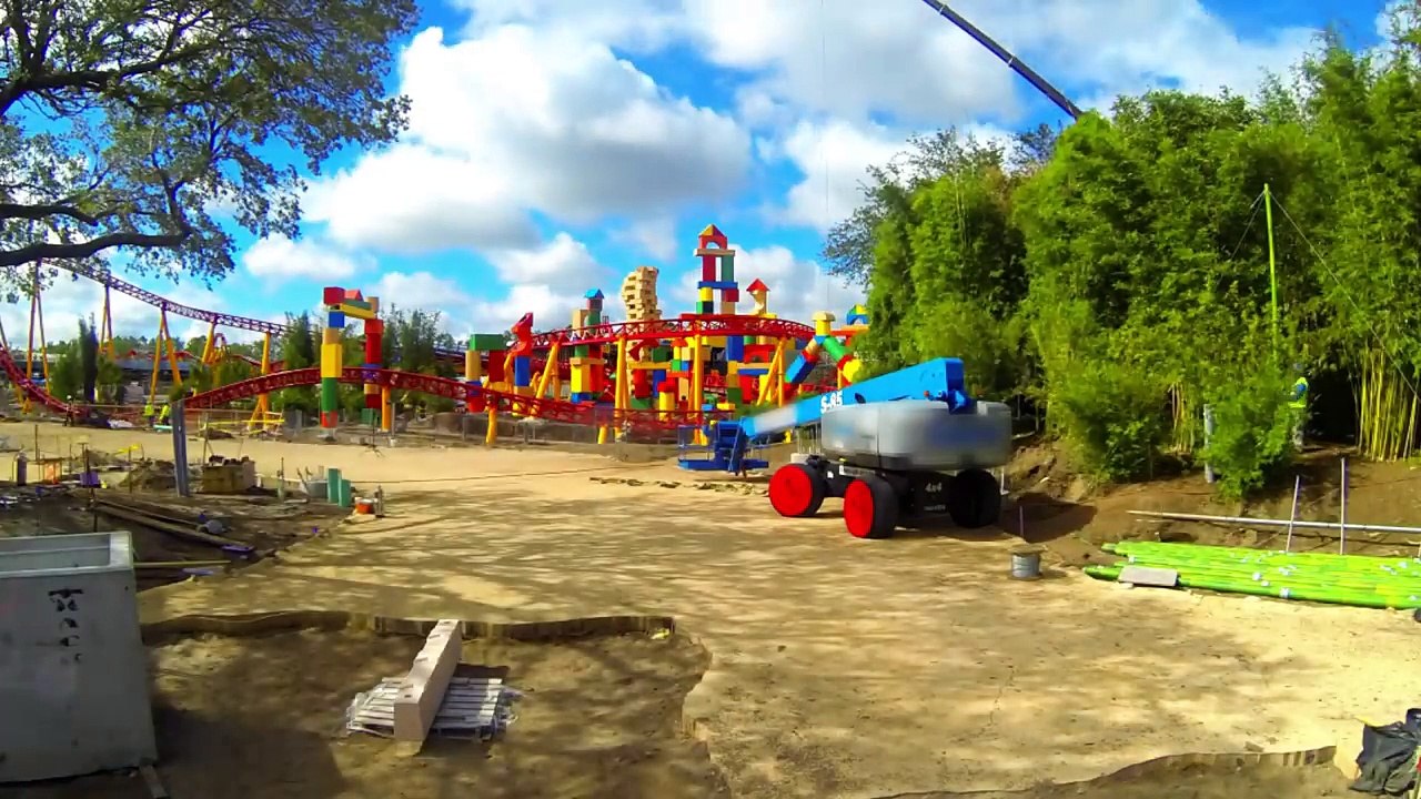 Jessie & Rex Arrive in Toy Story Land at Disney’s Hollywood Studios