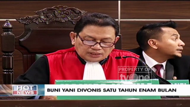 Buni Yani Divonis Penjara Satu Tahun Enam Bulan