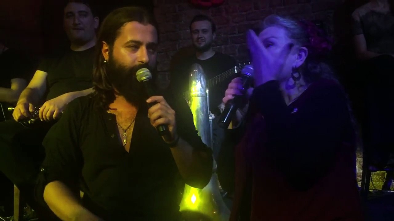 Suzan Kardeş & Koray Avcı - Unutamam Seni