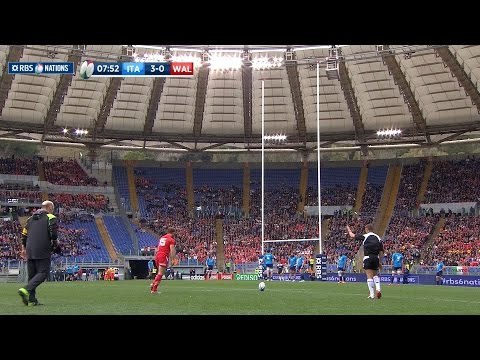 Leigh Halfpenny 1st Penalty, Italy v Wales, 21st March 2015