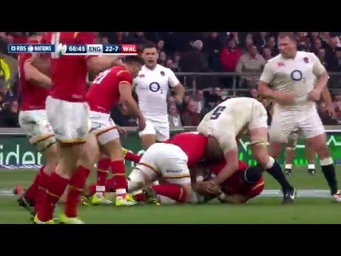 George Kruis wins penalty with textbook poach! | RBS 6 Nations