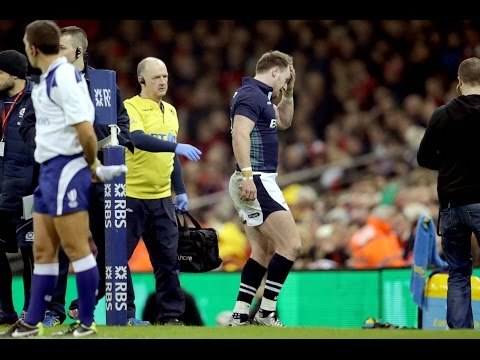 Stuart Hogg great take results in injury! | RBS 6 Nations