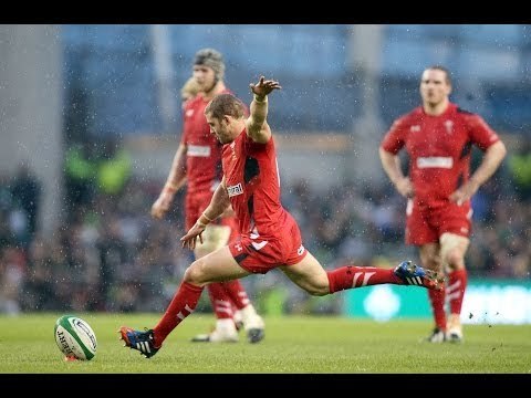 Leigh Halfpenny 3rd Penalty - Wales v France 21st February 2014