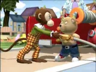 Oui Oui - Melissa chef des pompiers amar boualem