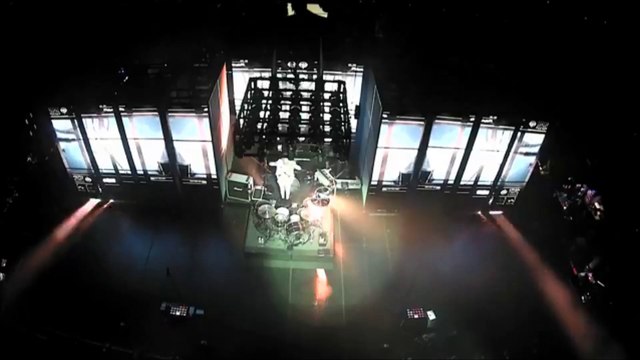 Muse - Isolated System, Yokohama Arena, Yokohama, Japan 11/14/2017