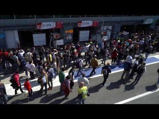 Saturday crowded extra pit walk !